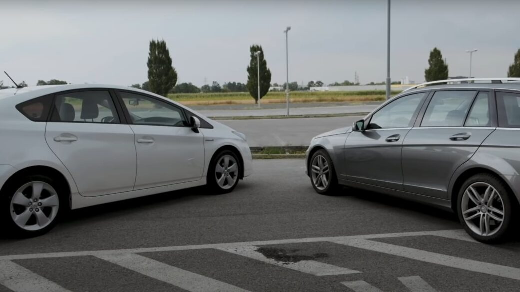 Was müssen Sie in Ihrem Auto in Österreich mitführen?