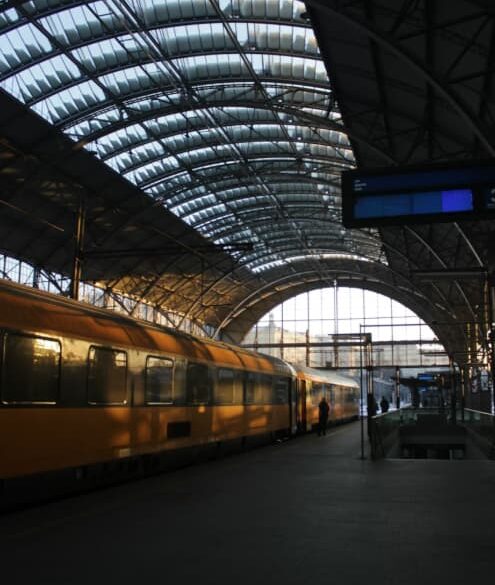 Vom Bahnhof zum Abschluss: Wo akademische Reisen beginnen